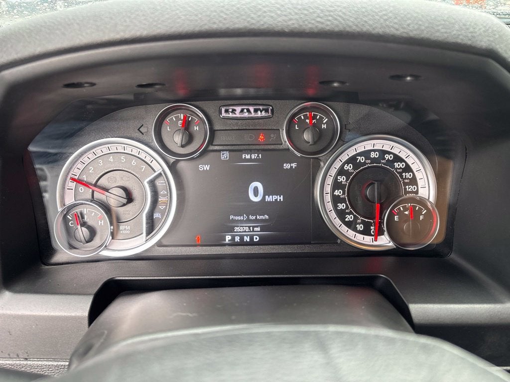 2023 RAM 1500 Classic Tradesman Crew Cab 4x4 5'7" Box