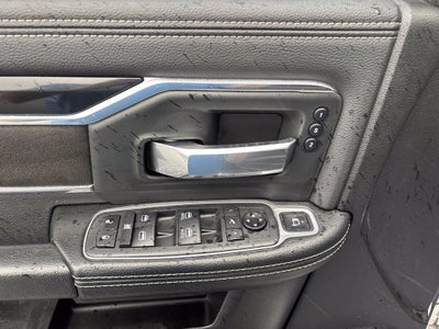 2020 RAM 2500 Laramie Crew Cab 4x4 6'4" Box