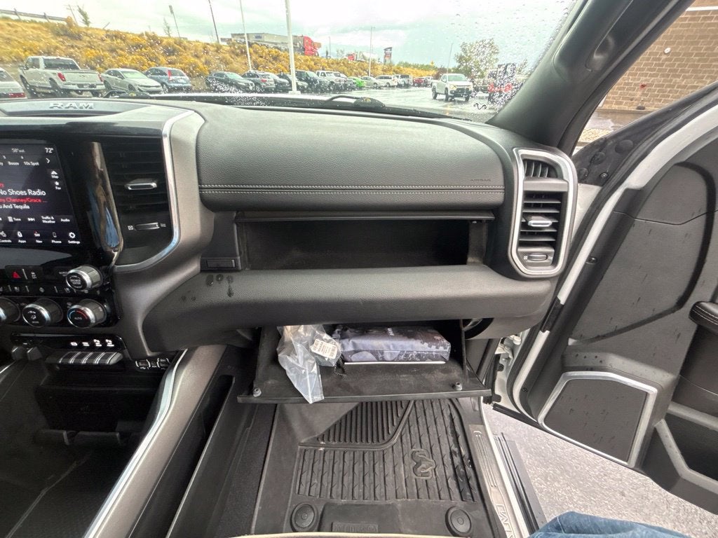 2020 RAM 2500 Laramie Crew Cab 4x4 6'4" Box