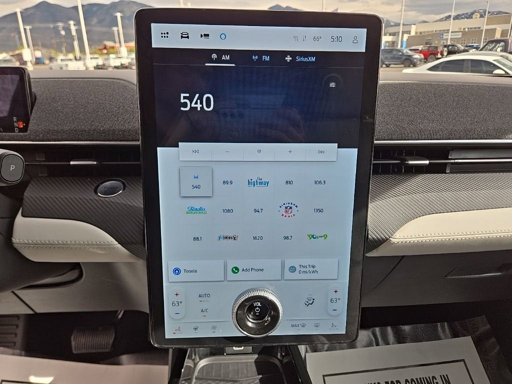 2025 Ford Mustang Mach-E Premium