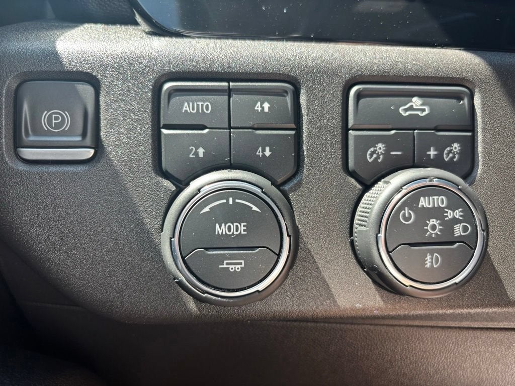 2023 Chevrolet Silverado 1500 LT Trail Boss