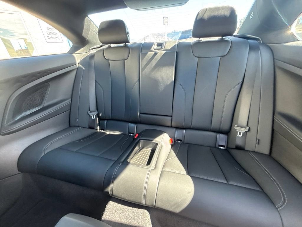 2026 BMW M240 i xDrive
