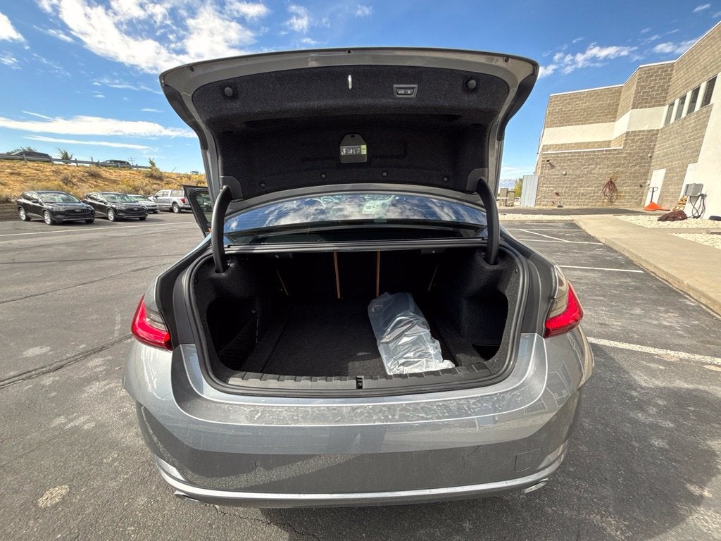 2026 BMW 3 Series 330i NA xDrive