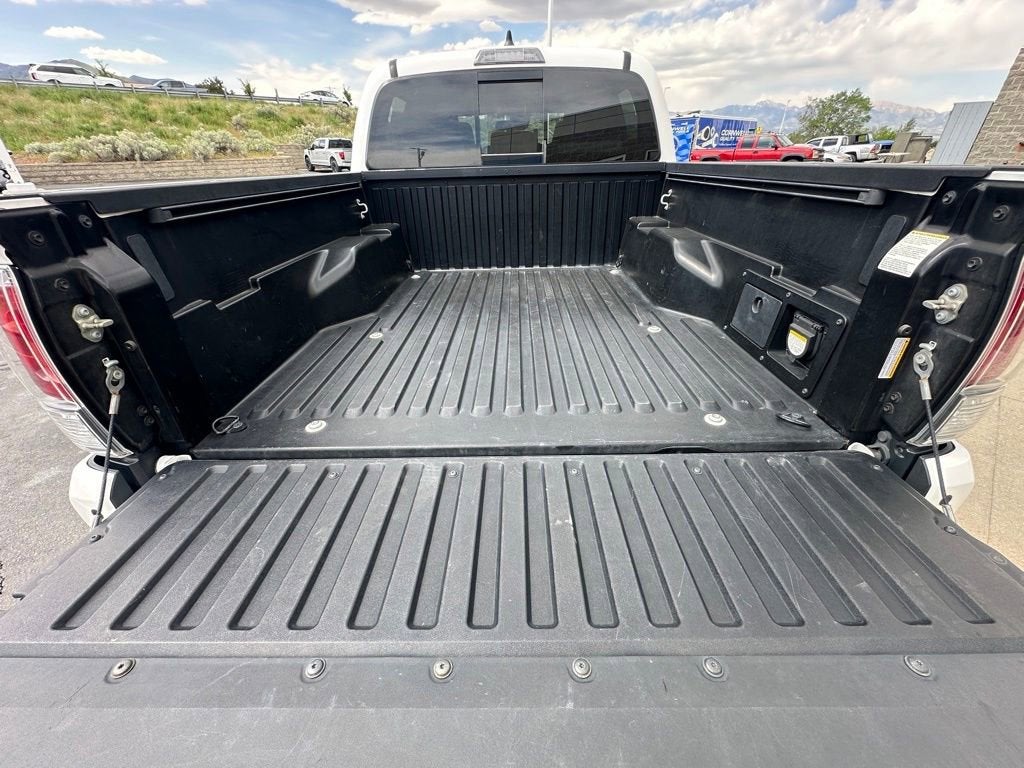 2020 Toyota Tacoma 4WD SR5