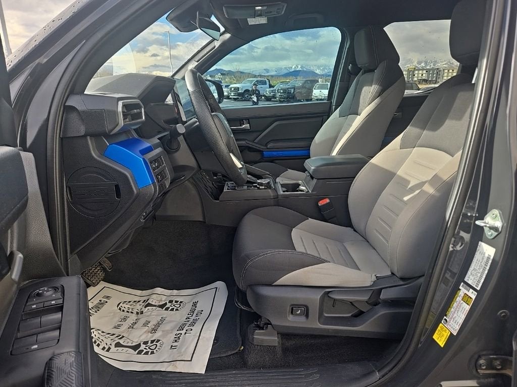 2024 Toyota Tacoma 4WD SR5