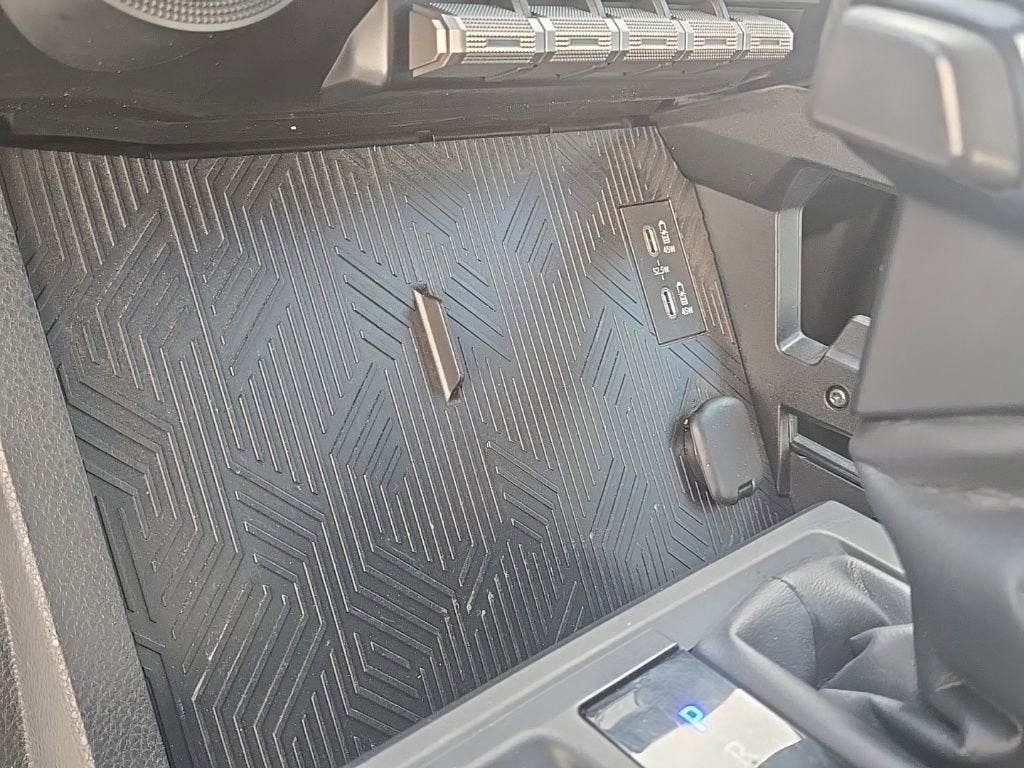 2024 Toyota Tacoma 4WD SR5