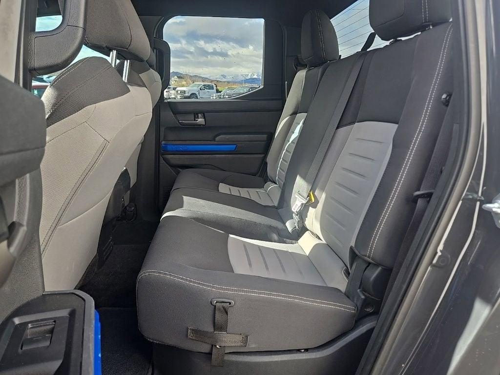 2024 Toyota Tacoma 4WD SR5