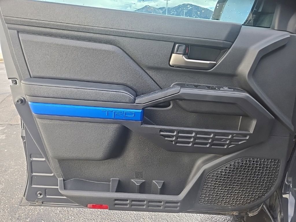 2024 Toyota Tacoma 4WD SR5