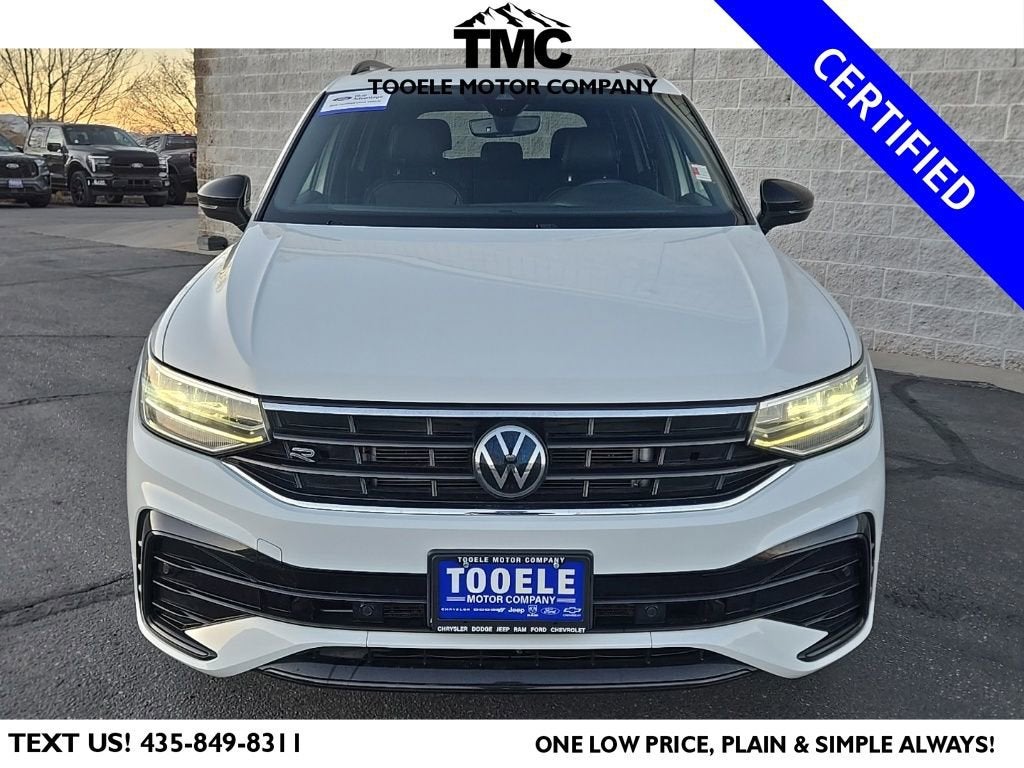 2022 Volkswagen Tiguan SE R-Line Black
