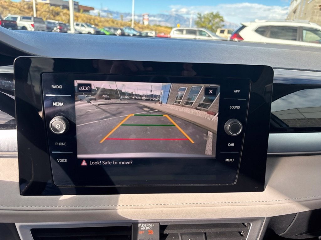 2025 Volkswagen Taos SE