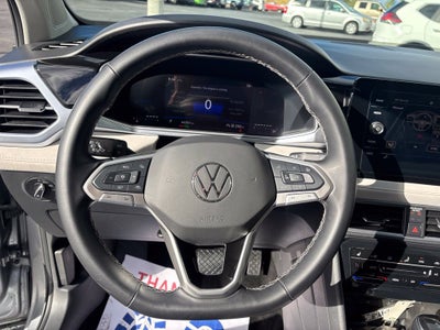 2025 Volkswagen Taos SE