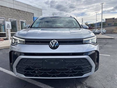 2025 Volkswagen Taos SE