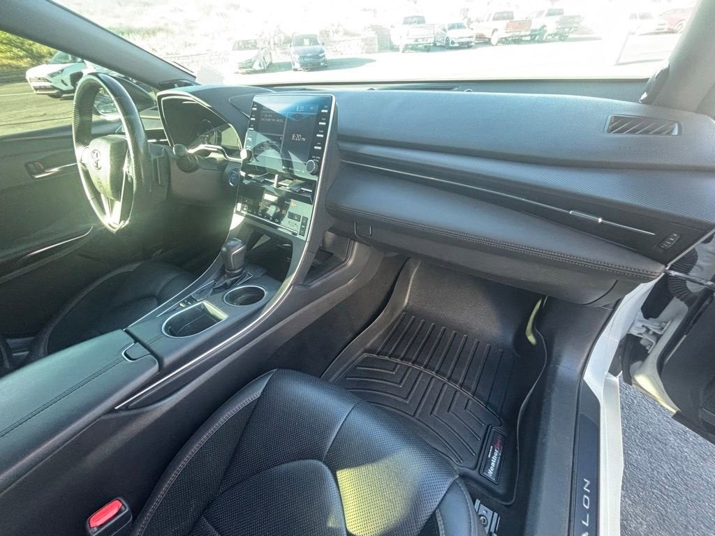 2019 Toyota Avalon Hybrid Limited