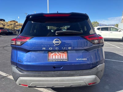 2022 Nissan Rogue SV