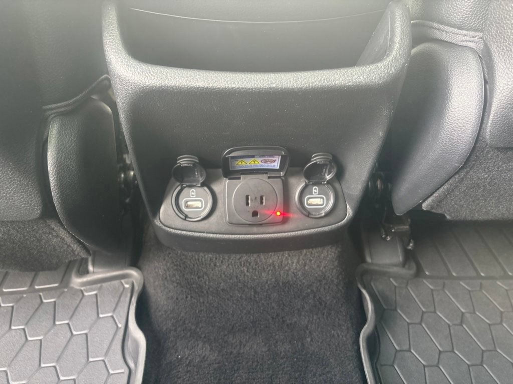 2020 Hyundai Santa Fe Limited 2.0T