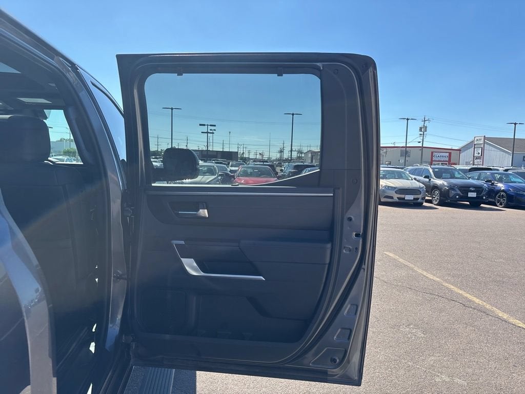 2023 Toyota Tundra 4WD Platinum