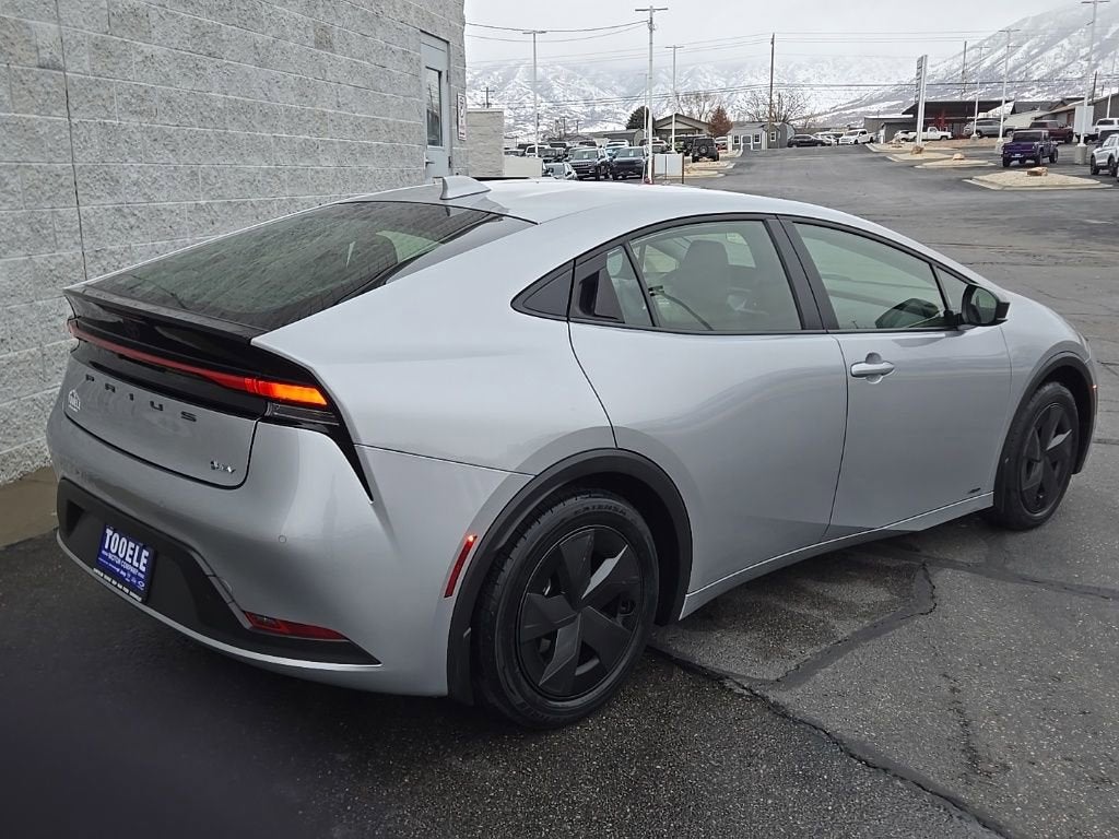 2024 Toyota Prius LE