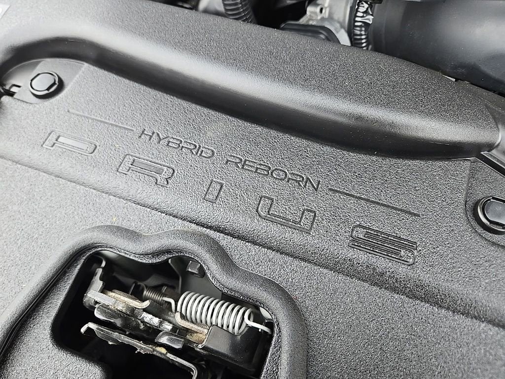 2024 Toyota Prius LE