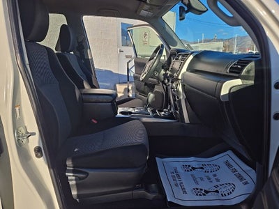 2022 Toyota 4Runner SR5