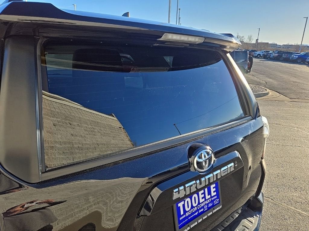 2024 Toyota 4Runner SR5