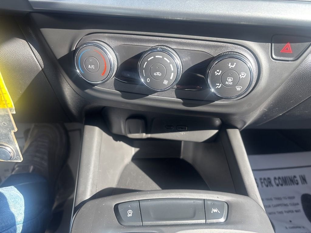 2025 Chevrolet Trax LS