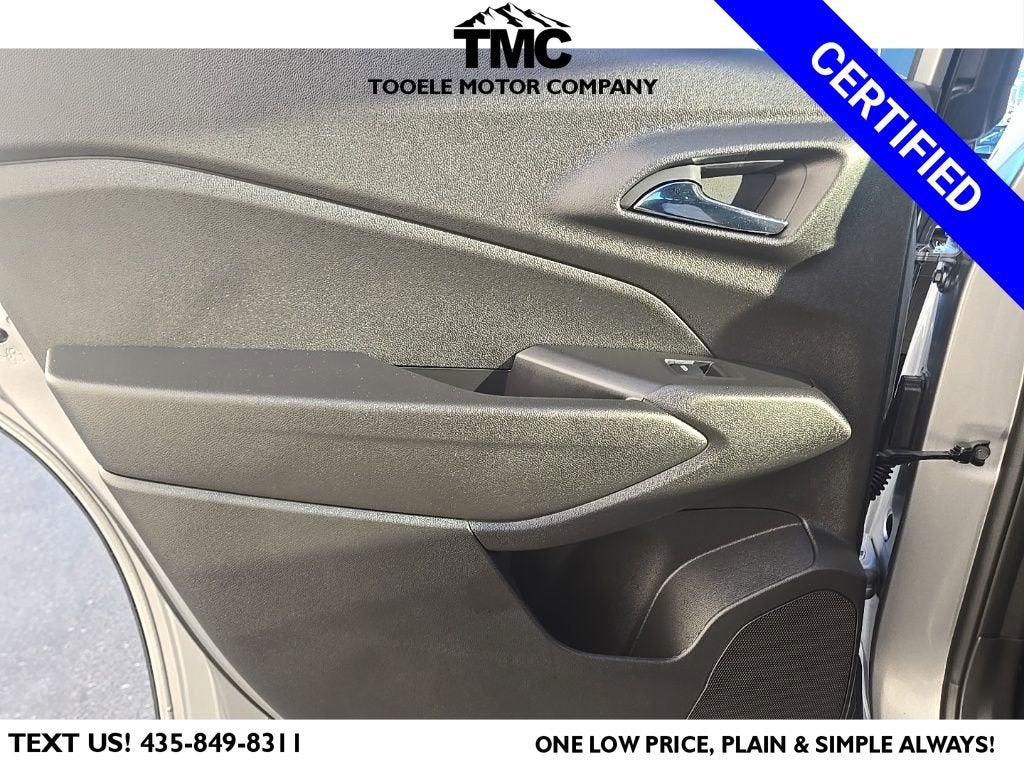 2025 Chevrolet Trax LS