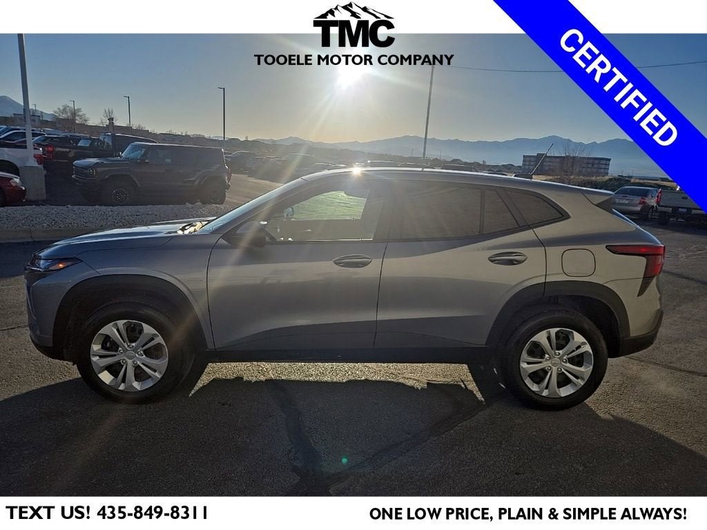 2025 Chevrolet Trax LS