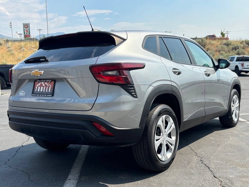 2025 Chevrolet Trax LS