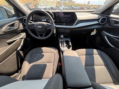 2025 Chevrolet Trax LS