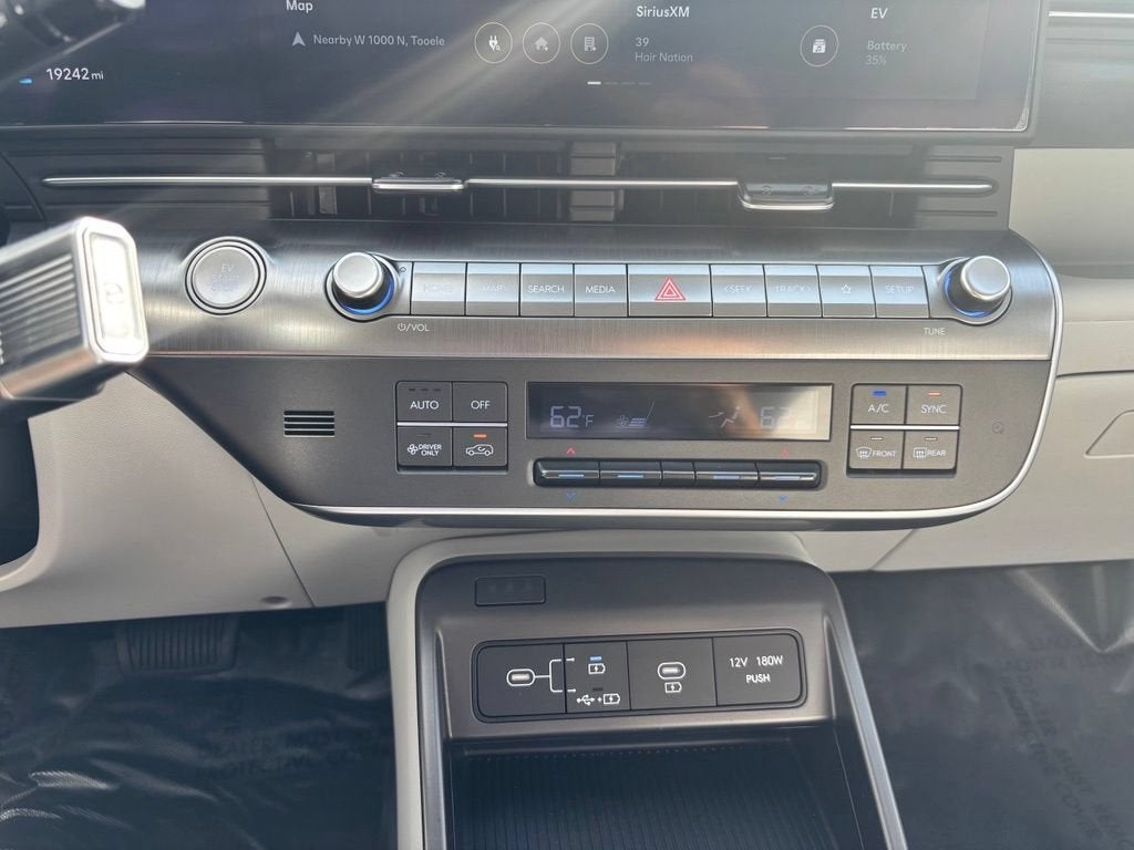 2025 Hyundai Kona Electric SEL