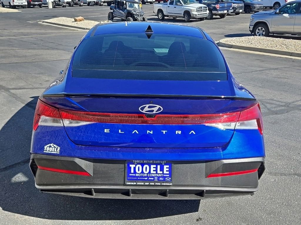 2025 Hyundai Elantra SEL Sport