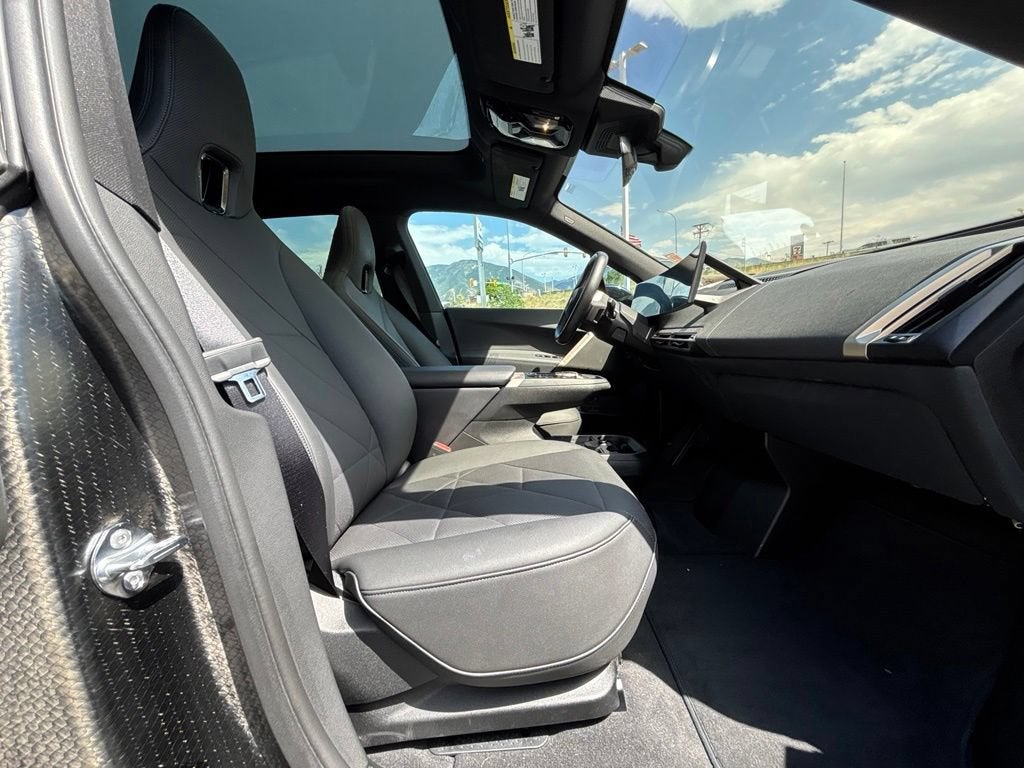 2025 BMW iX xDrive50