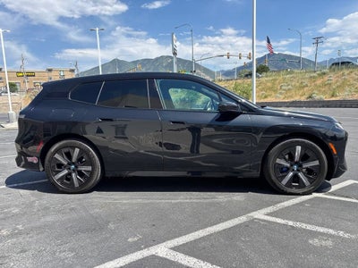 2025 BMW iX xDrive50