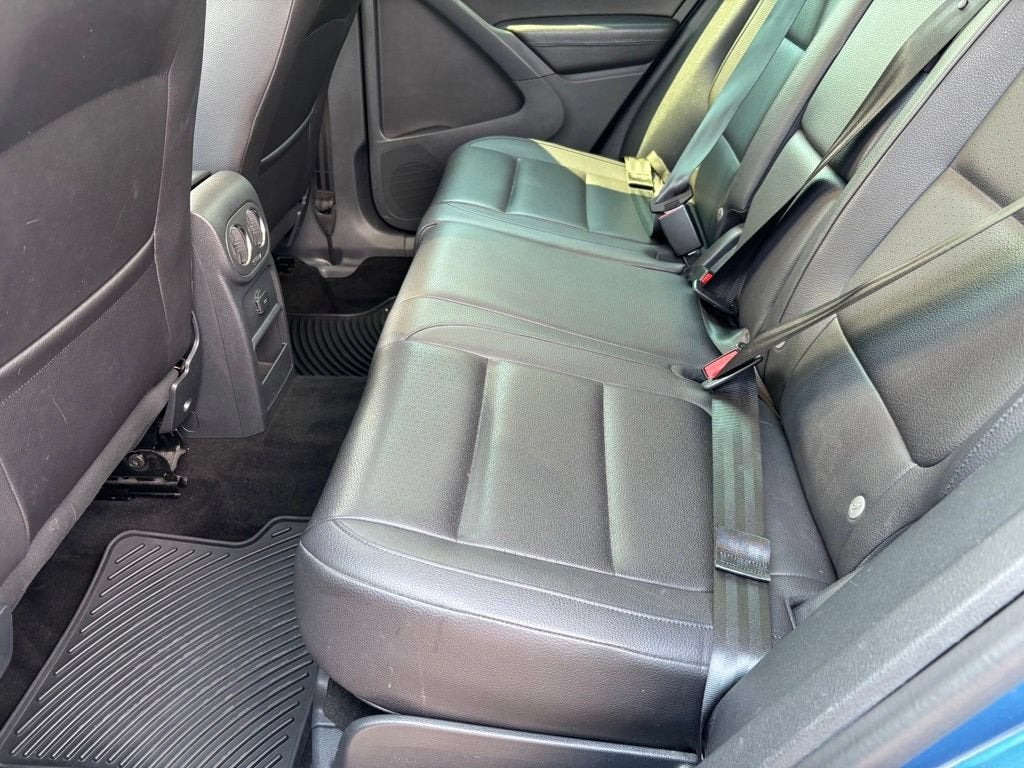 2017 Volkswagen Tiguan 2.0T Wolfsburg Edition